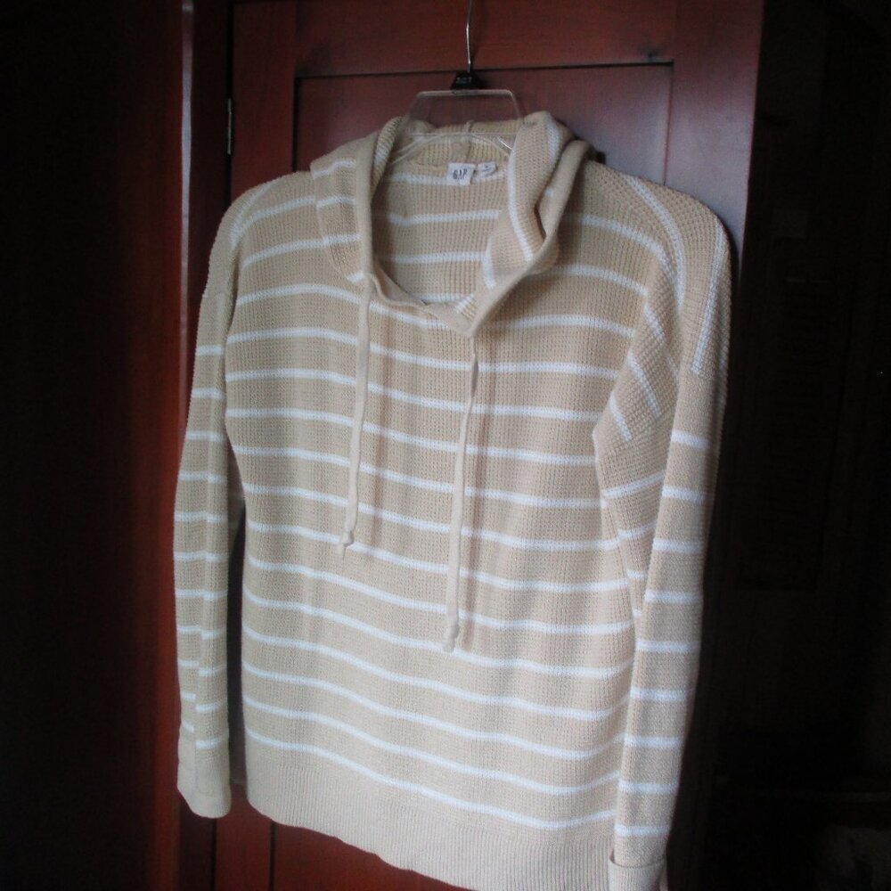 Gap Camel White stripe Hoodie side vents M